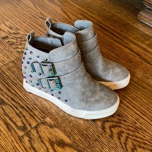 Vince Camuto booties